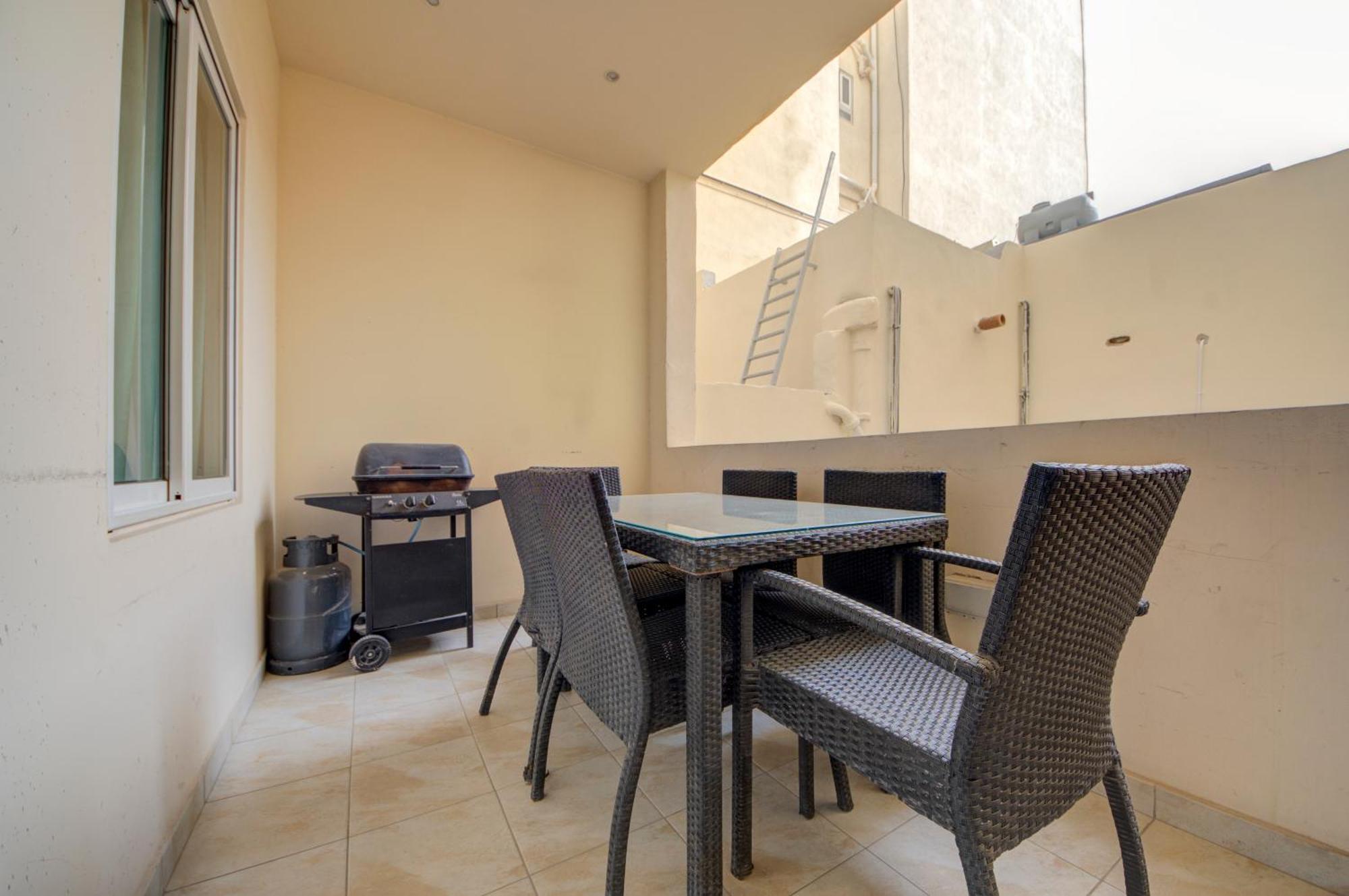 Sapphire Residences - Sliema 2 Bedroom Apartments With Views By Shortletsmalta Ngoại thất bức ảnh